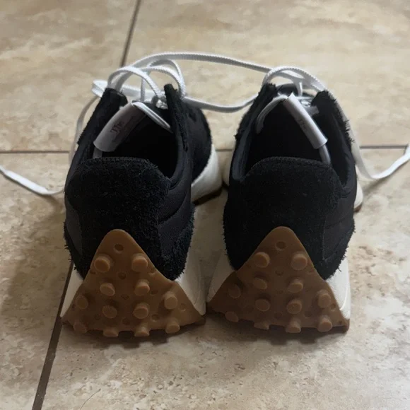 New Balance 327 Black and Cream Sneakers - Picture 2 of 5